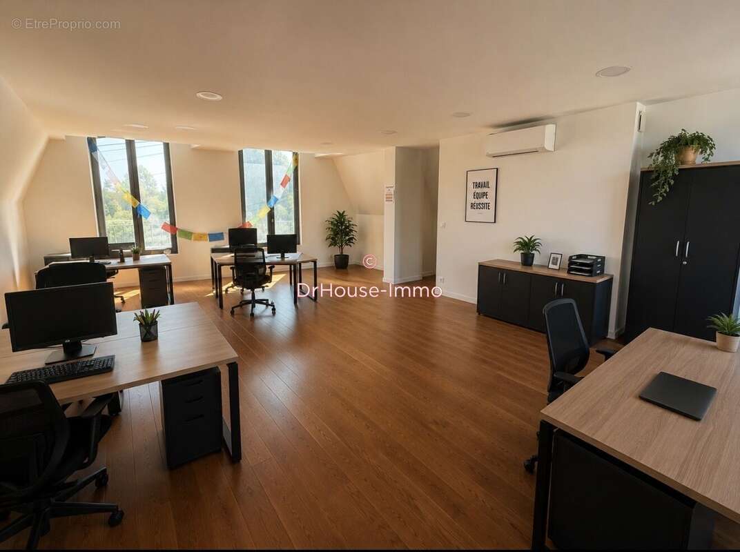 Commerce 124 m² à Grez-Sur-Loing  - photo 4