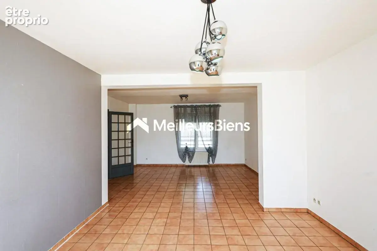 Maison 5 pièces 110 m² à Talange avec garage - photo 4