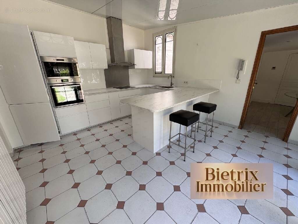 Maison à L&#039;ISLE-ADAM