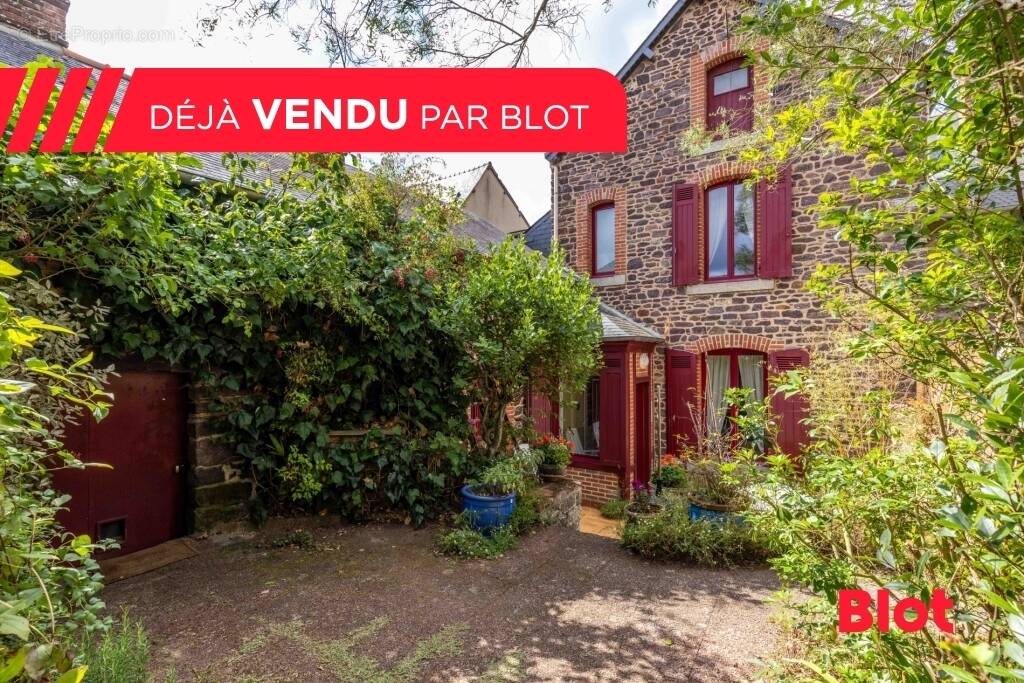 Maison à MONTFORT-SUR-MEU