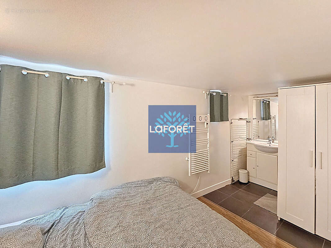 Appartement à SAINT-GENIS-LAVAL