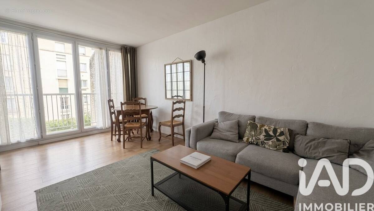 Photo 1 - Appartement à CLAMART
