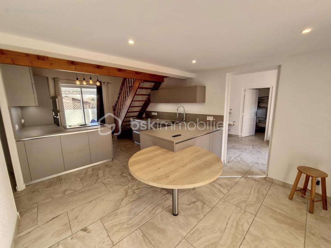 Maison à SAINT-CYPRIEN