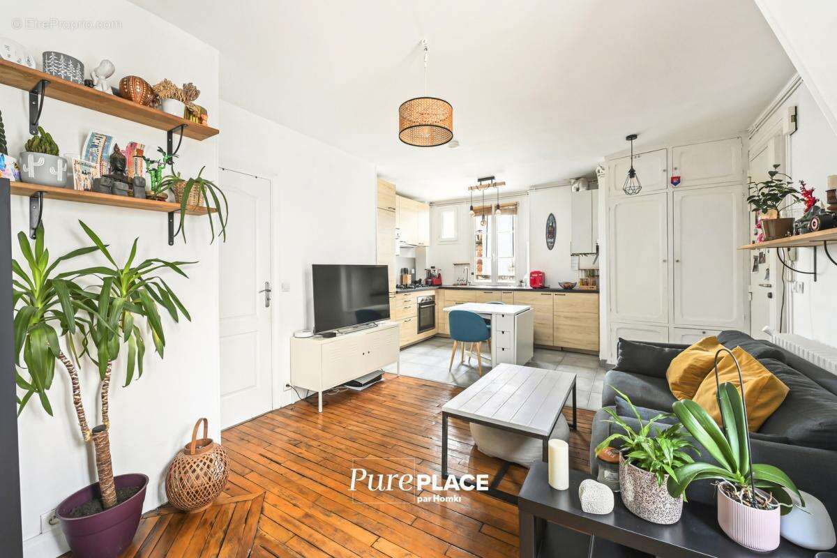 Appartement à PARIS-15E