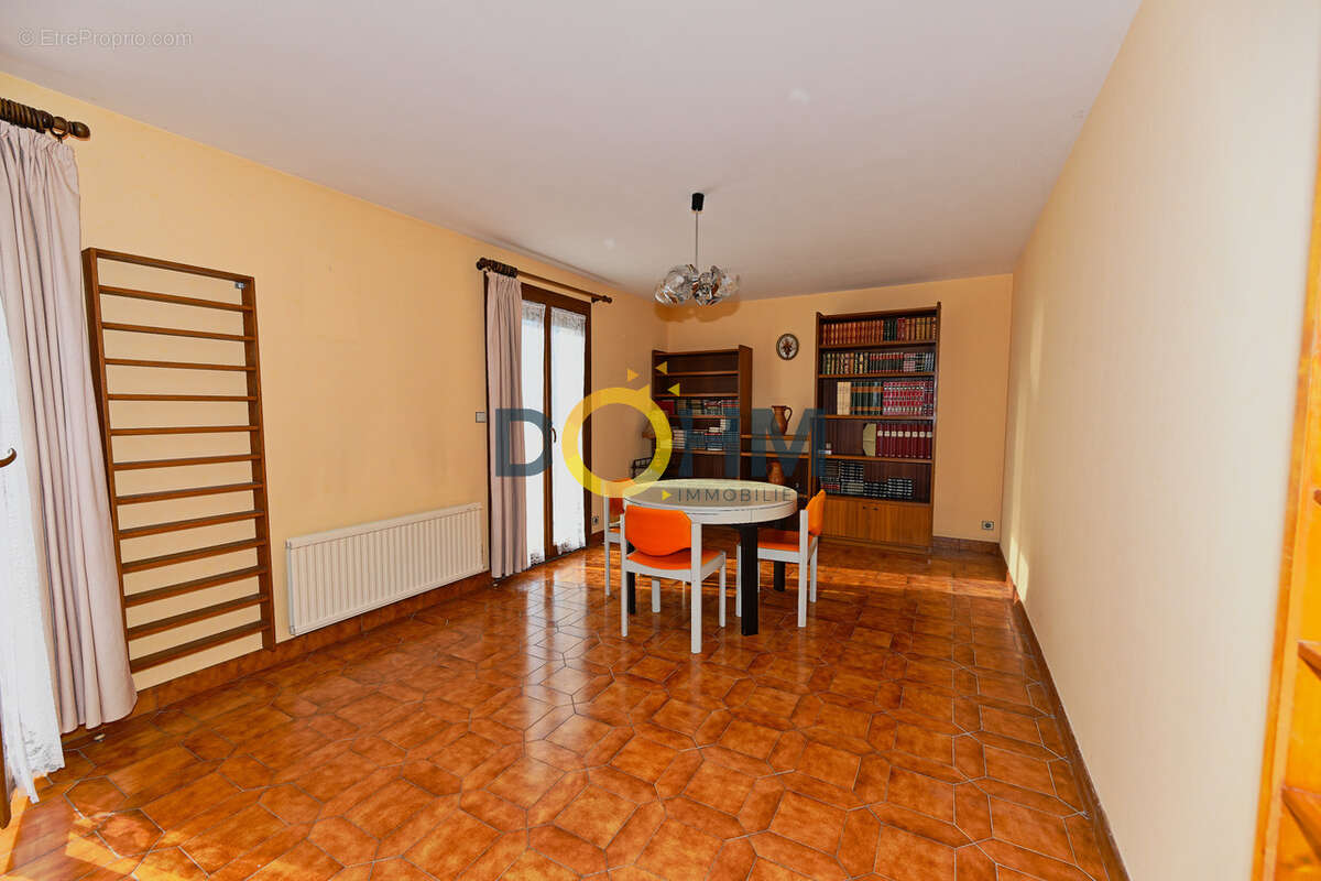 Maison à THOIRY
