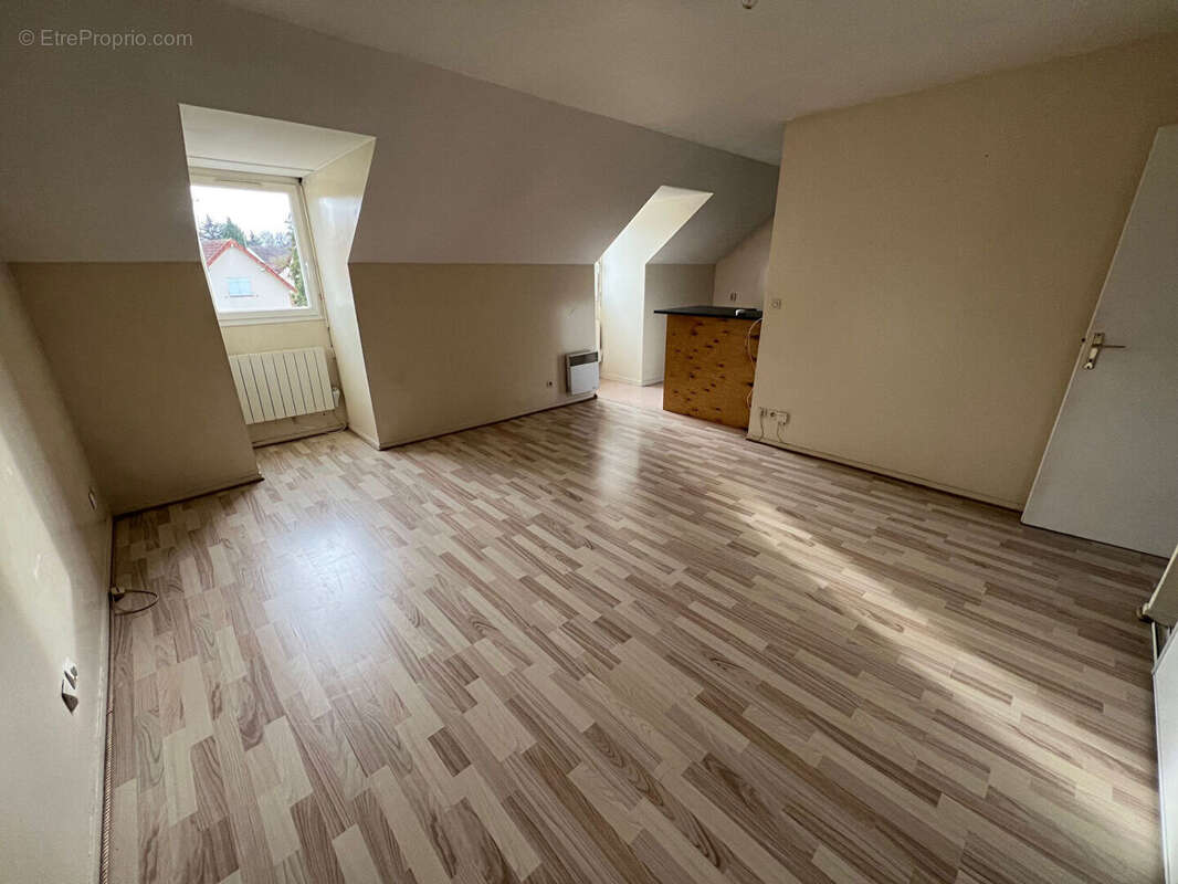 Appartement à EPERNON