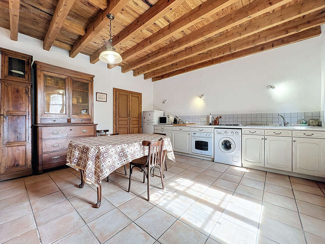 Maison à LES MOLLETTES