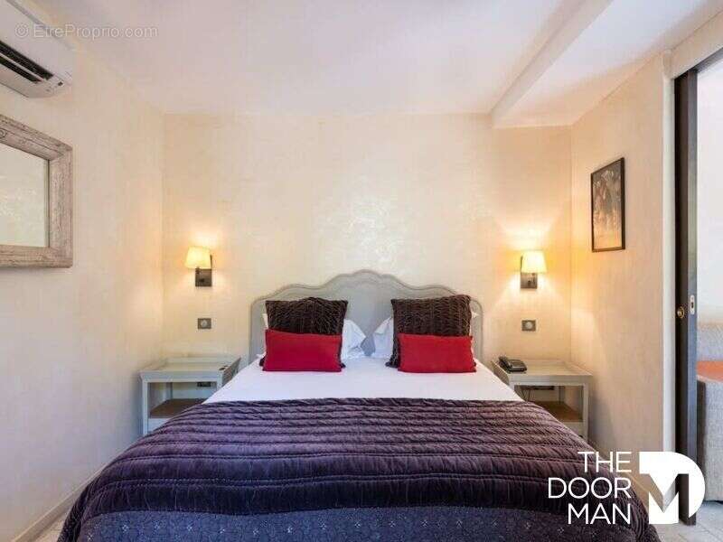 Commerce à LE LAVANDOU