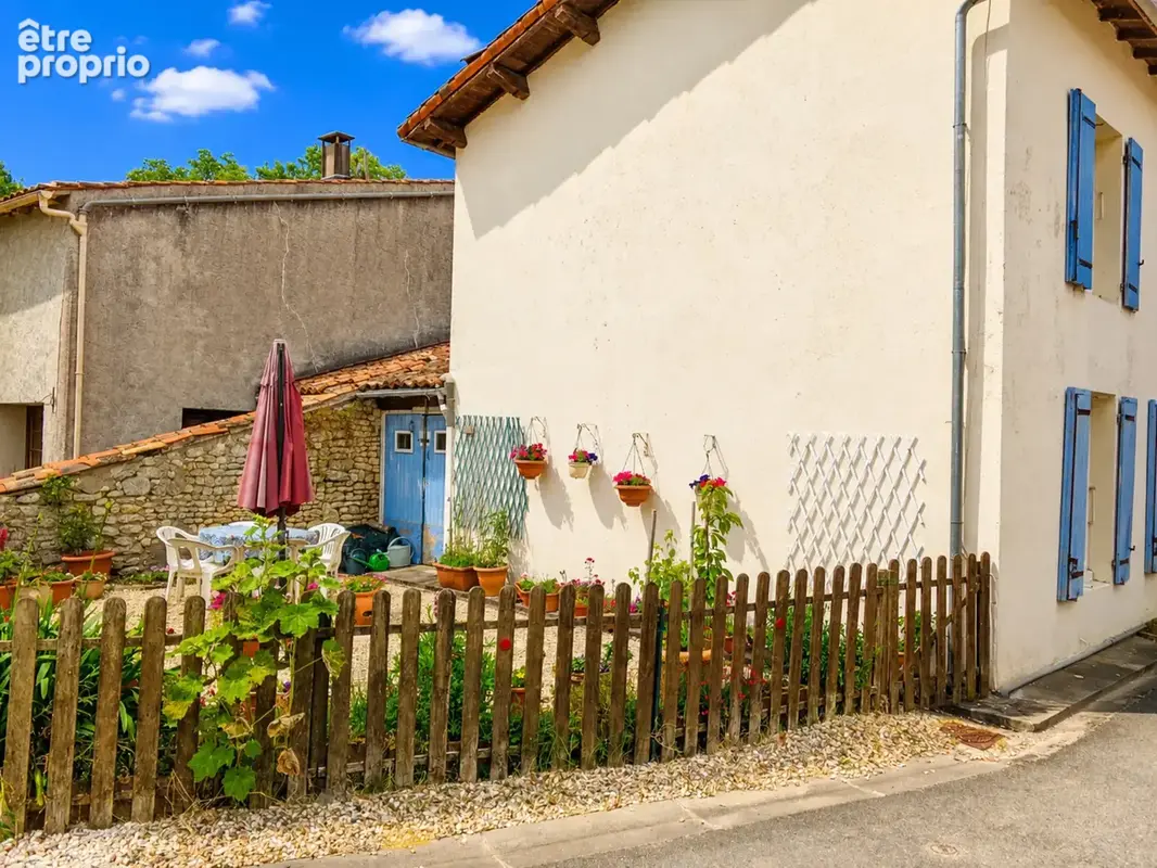 Maison à MOSNAC