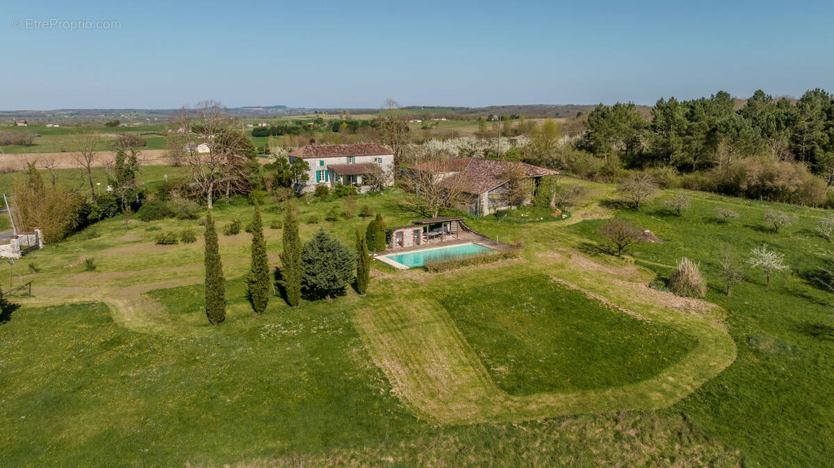 Maison à VILLENEUVE-SUR-LOT