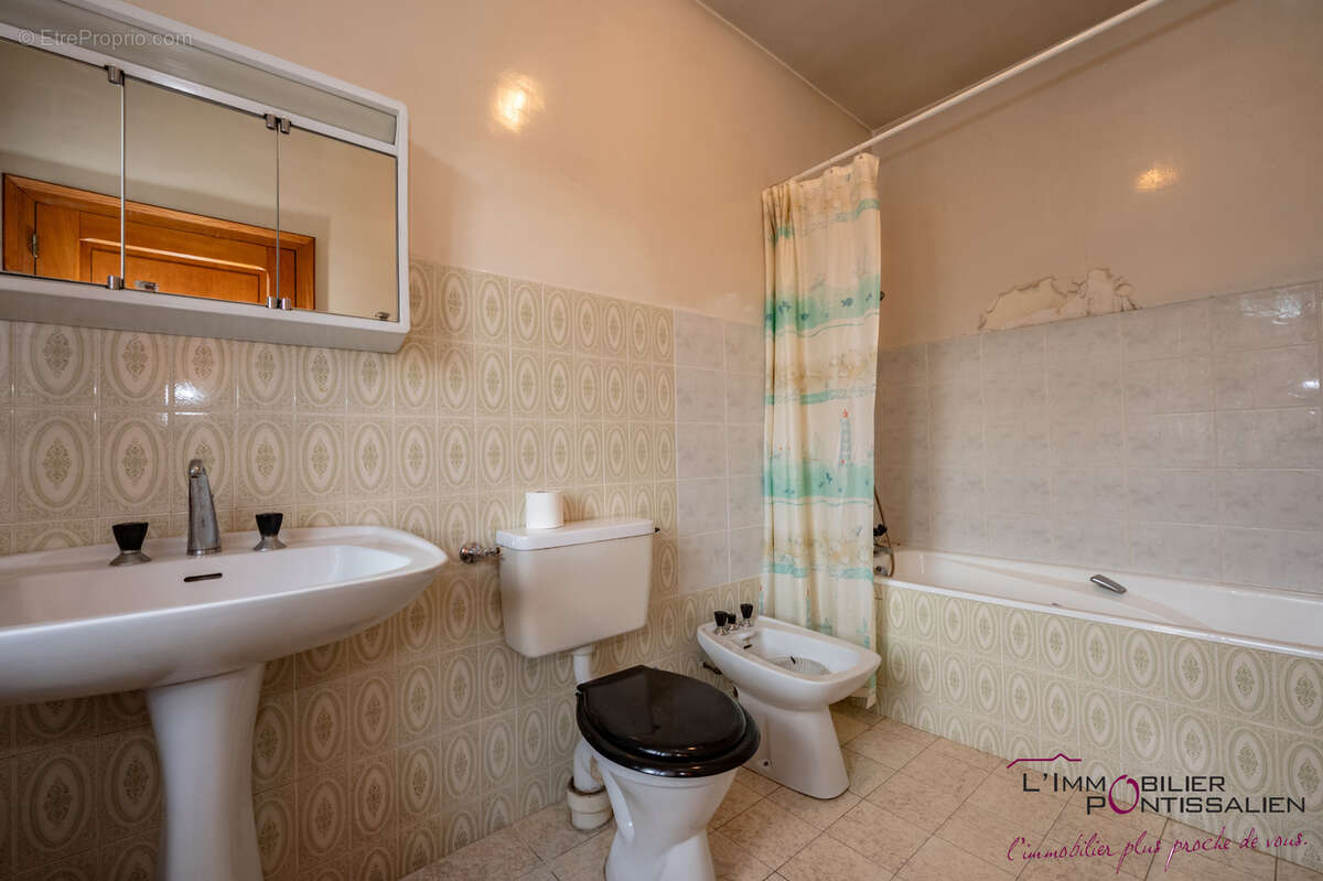 MAISON DE 208 m2 SUR 733 m2- Proche frontière - photo 27