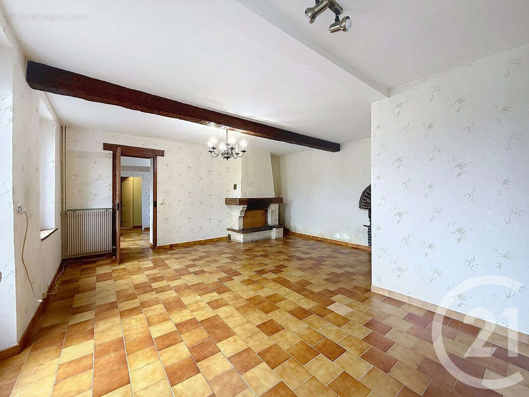 Maison à MELZ-SUR-SEINE