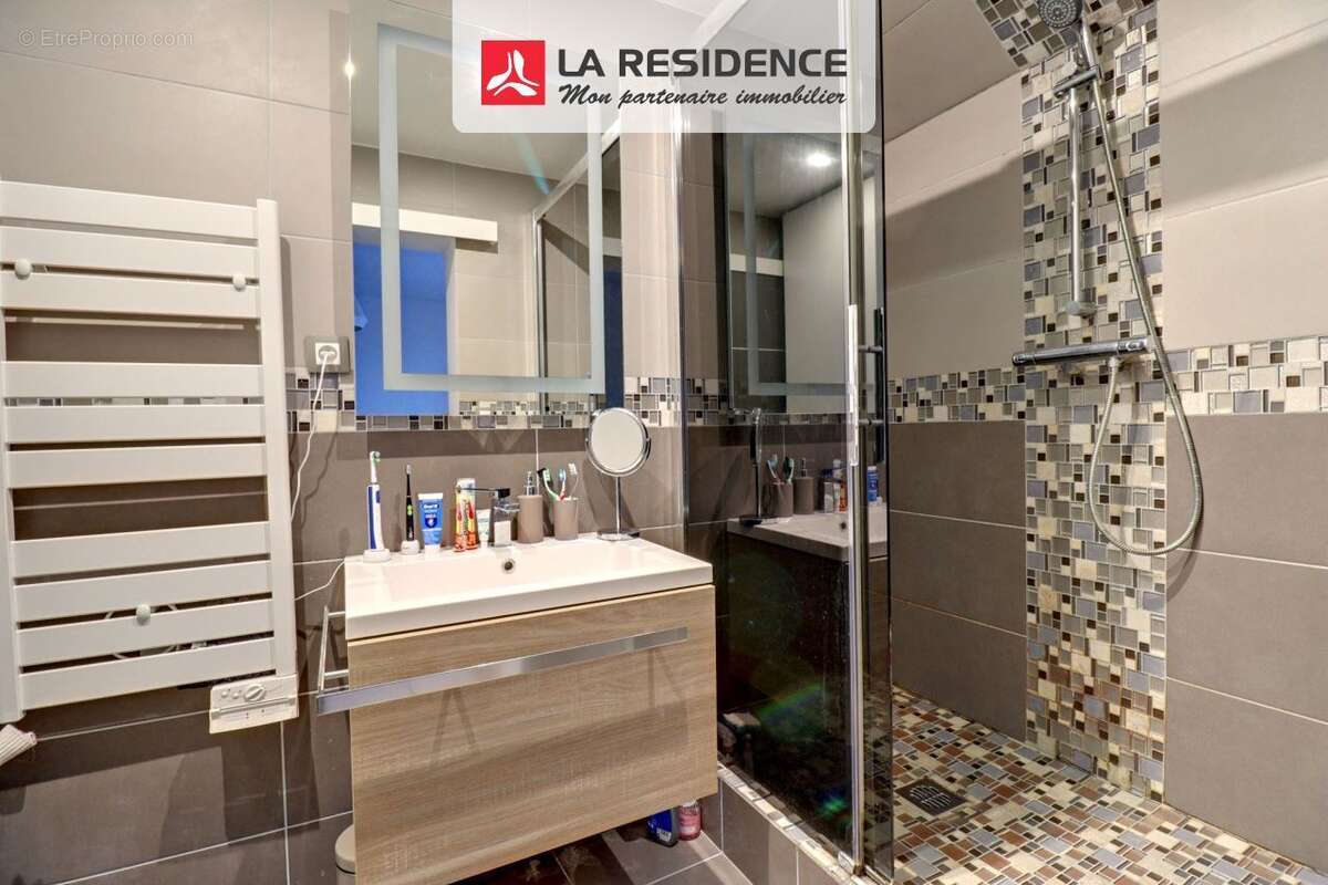 Maison à VERNEUIL-SUR-SEINE