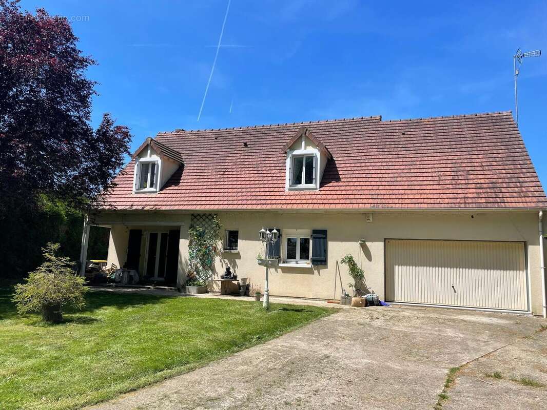 Photo 2 - Maison à ANGERVILLIERS