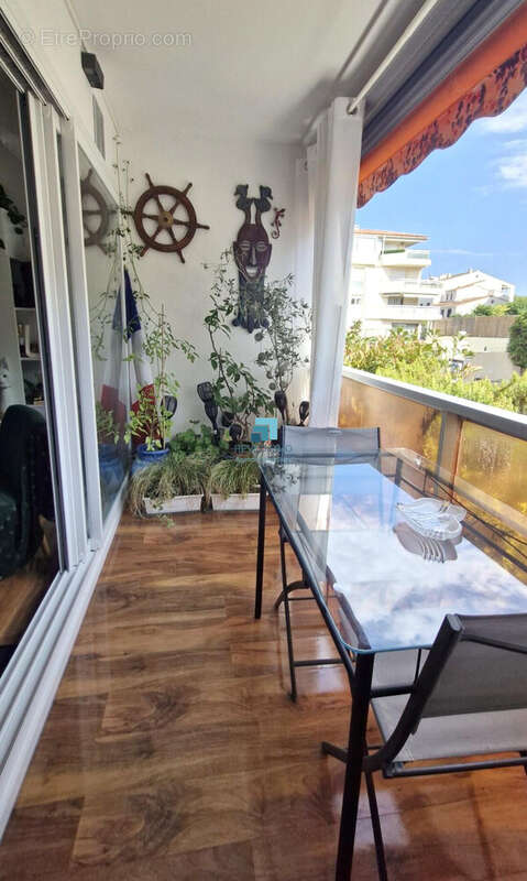 Appartement à FREJUS