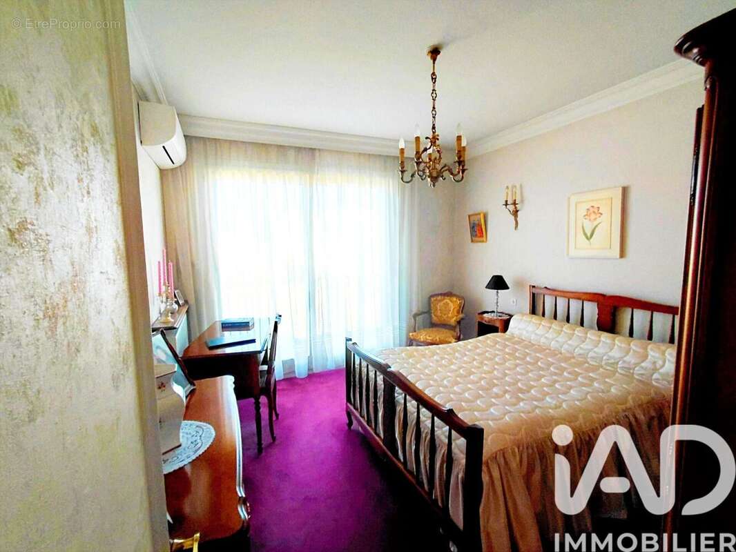 Photo 6 - Appartement à SAINT-PRIEST-EN-JAREZ