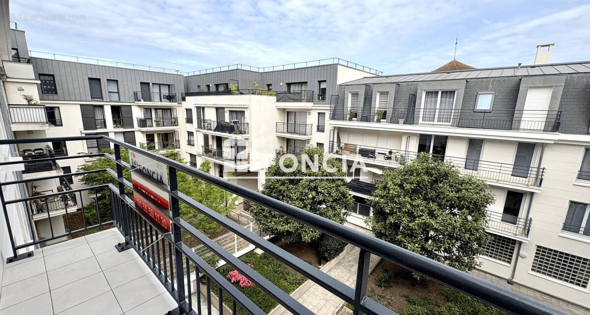Appartement à FRESNES