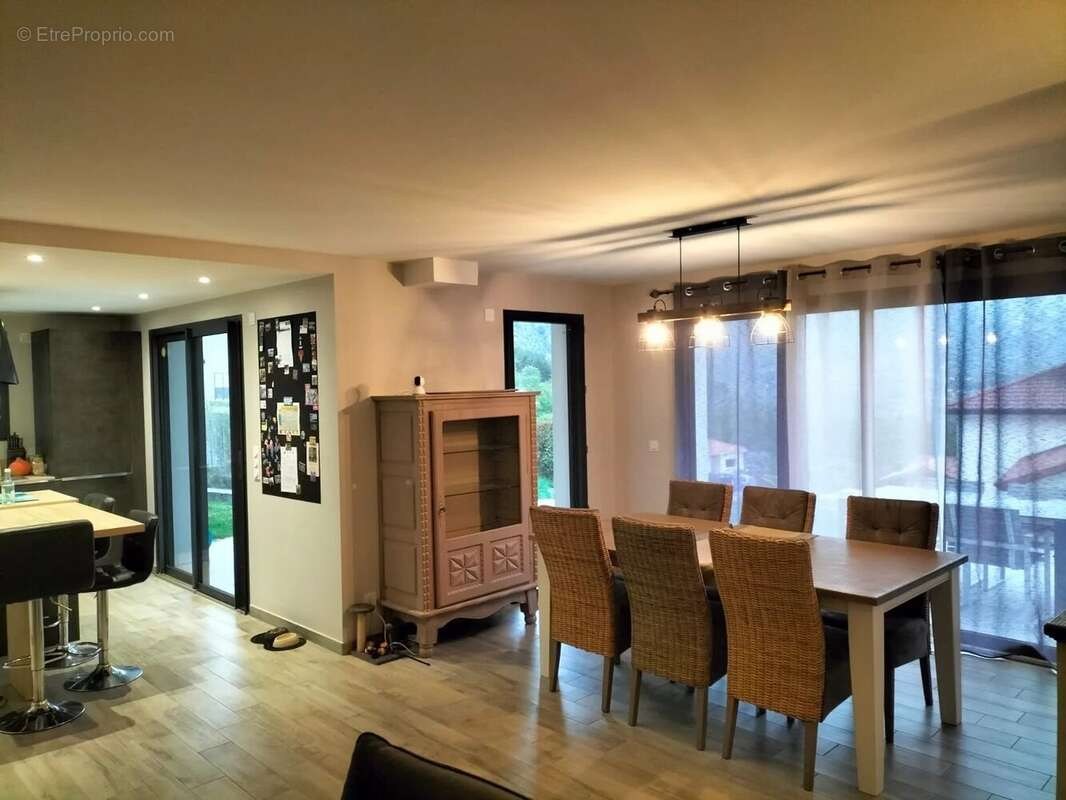 Maison à PONT-EN-ROYANS