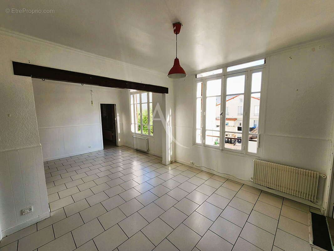 Appartement à IVRY-SUR-SEINE