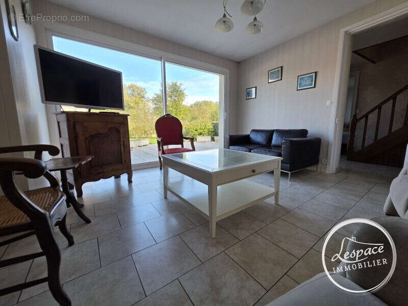 Maison à NORDAUSQUES