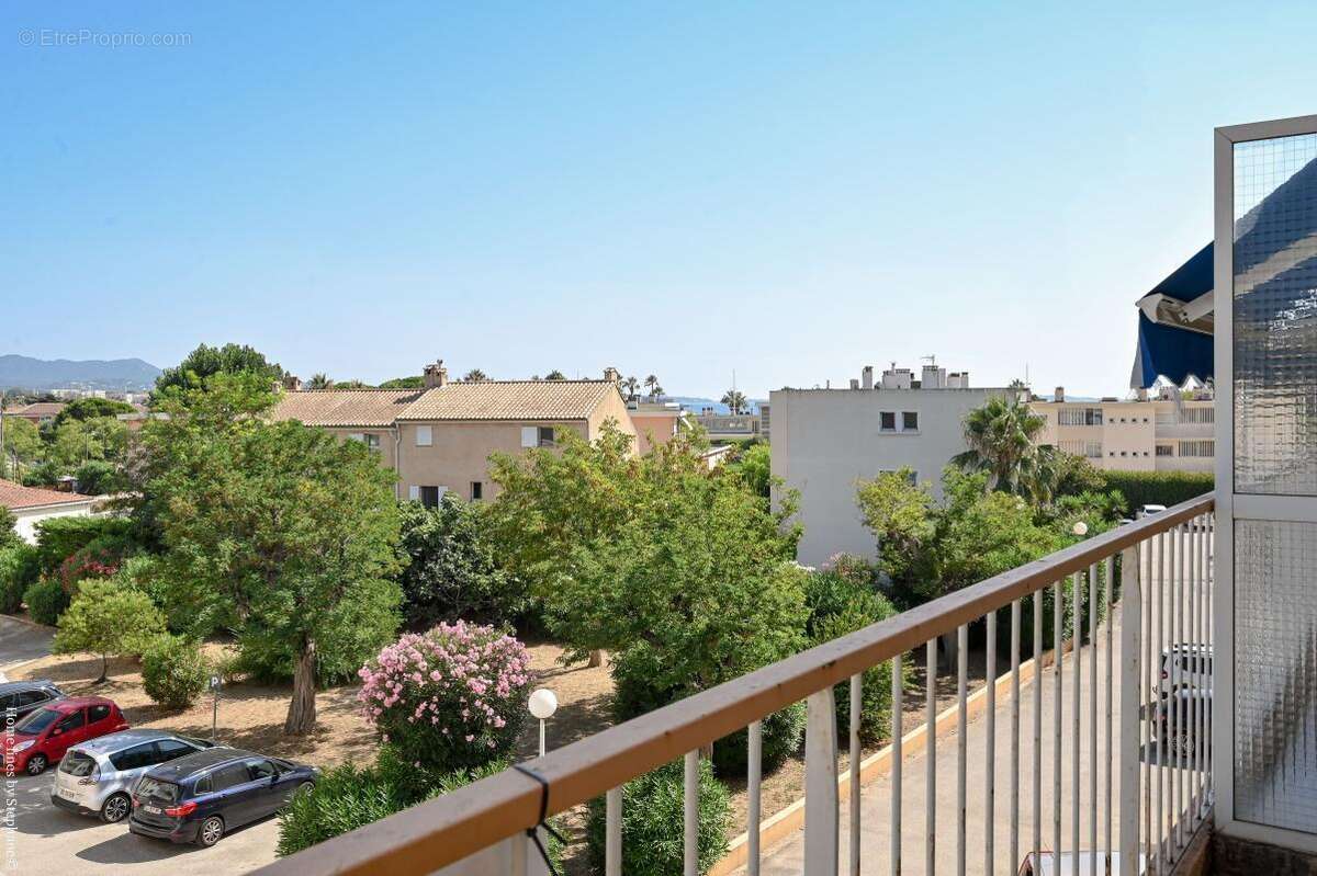 Appartement à SIX-FOURS-LES-PLAGES