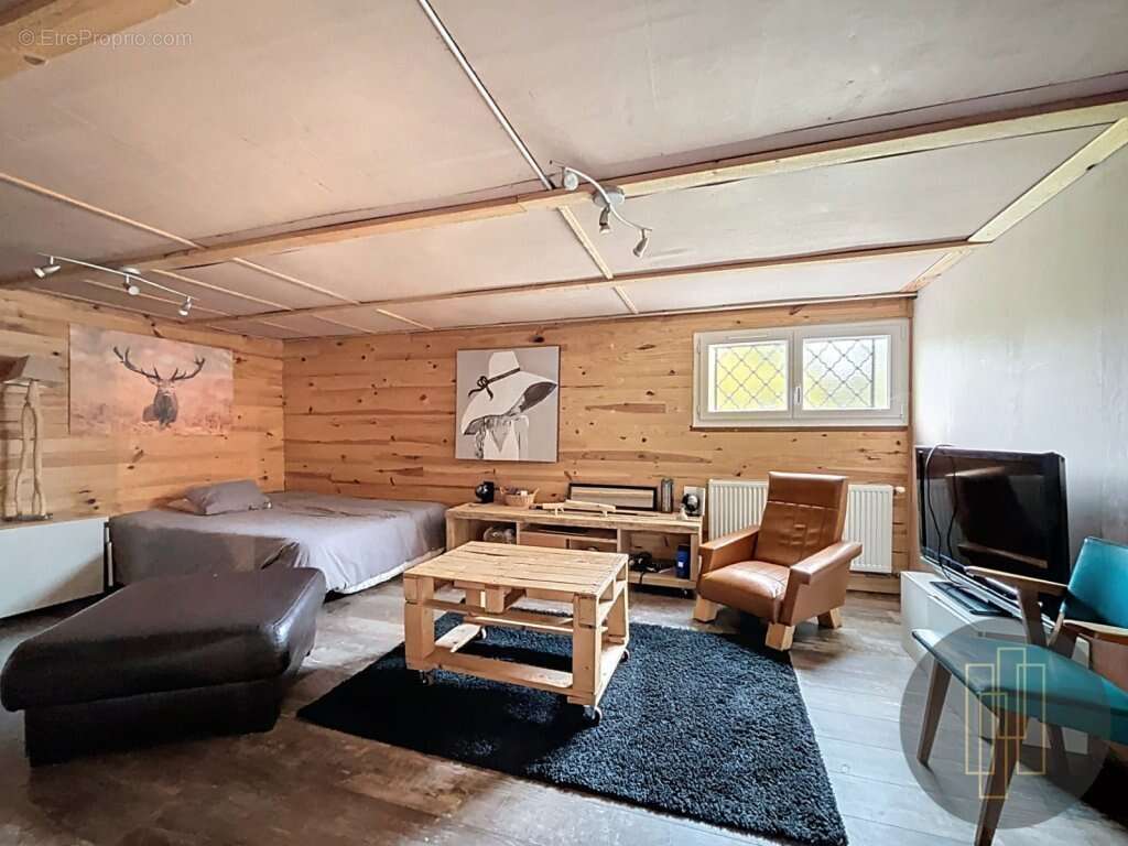 Maison à SAINT-GEORGES-DE-RENEINS