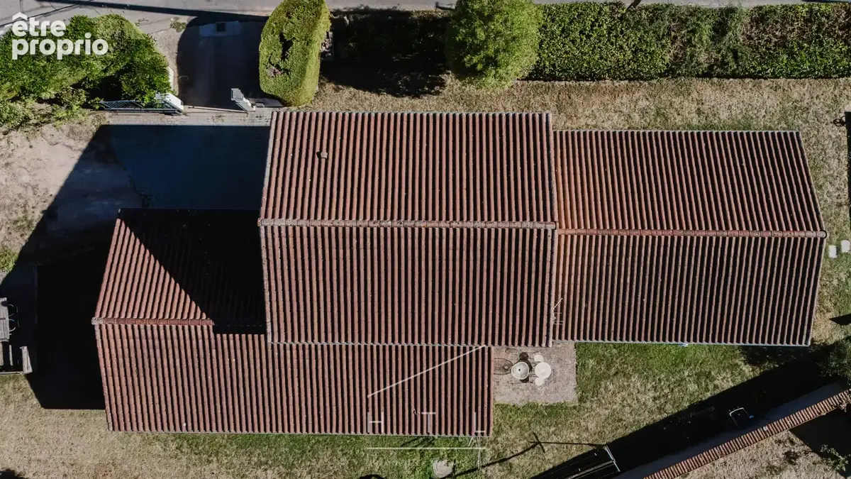 Maison familiale de 179 m2 avec piscine, jardin et double garage à Quincieux - photo 18