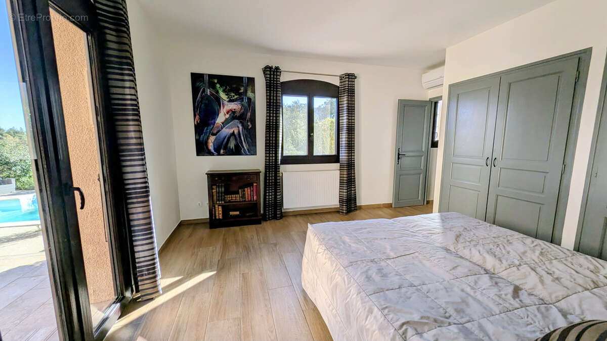 Maison à MONTESQUIEU-DES-ALBERES