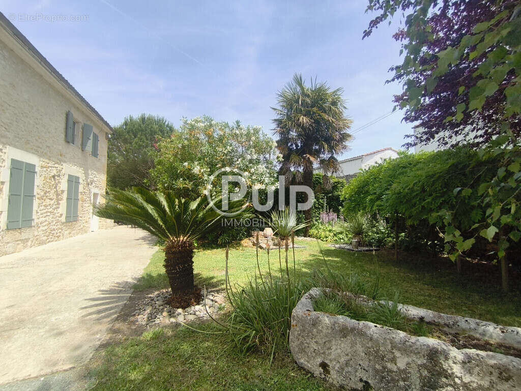 Maison à LE GUA
