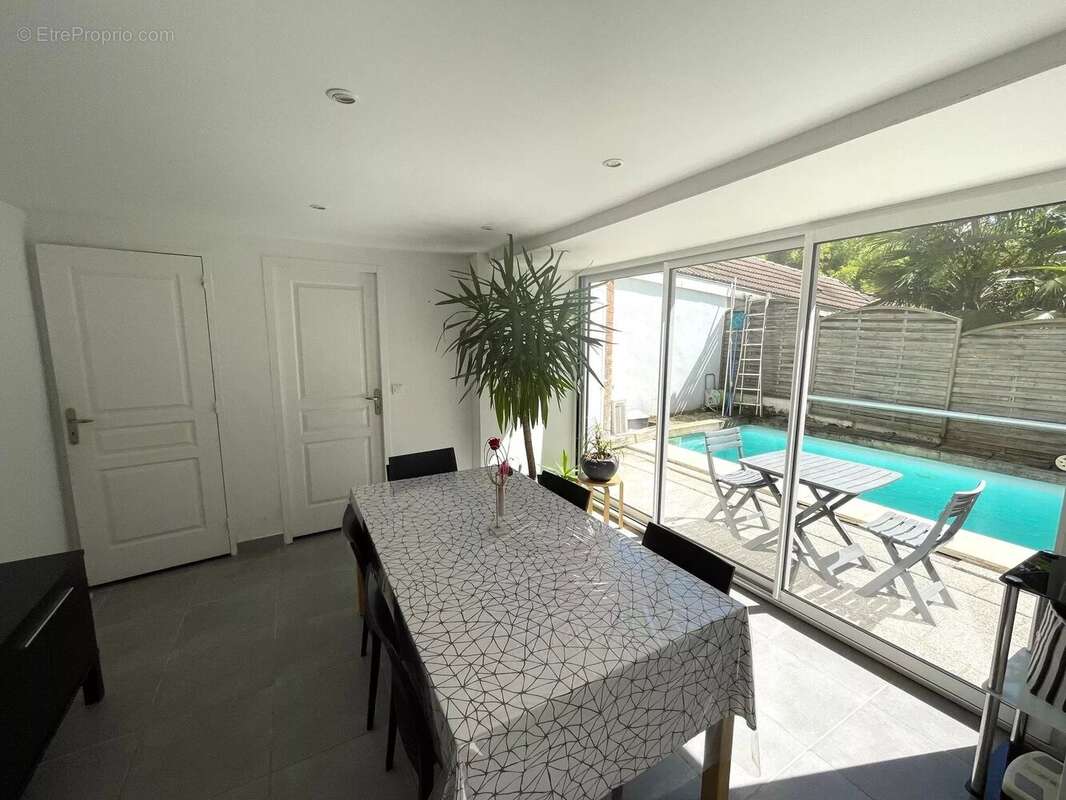 Maison atypique dans quartier recherché de Salies de Béarn  - photo 3