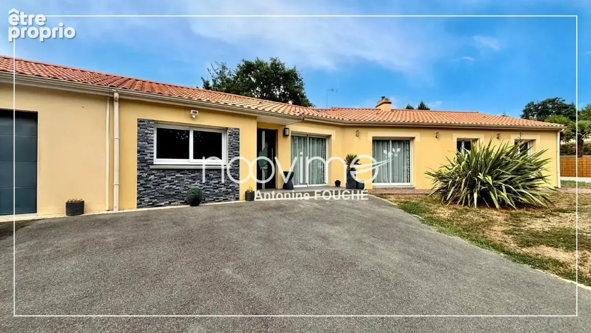 Maison à FROSSAY