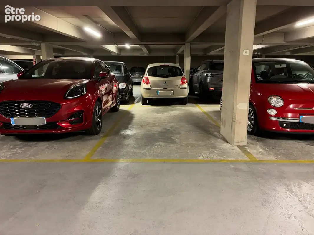Parking à vendre à Paris-15e (75015) - photo 1