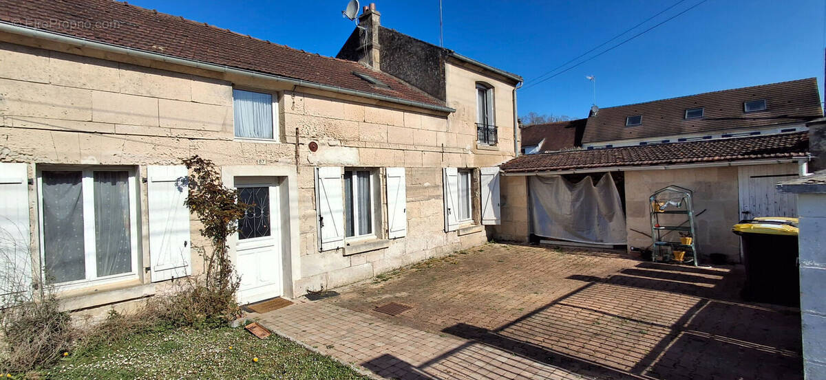 Maison à CREPY-EN-VALOIS
