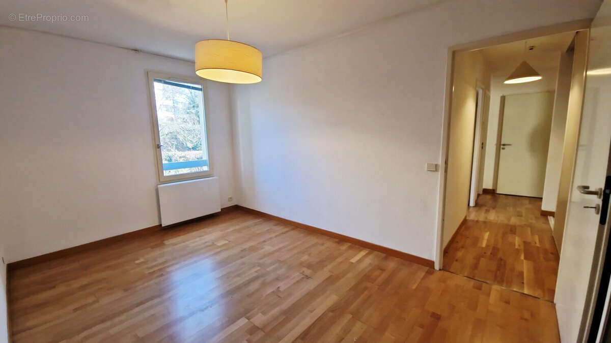 Appartement à SAINT-JULIEN-EN-GENEVOIS