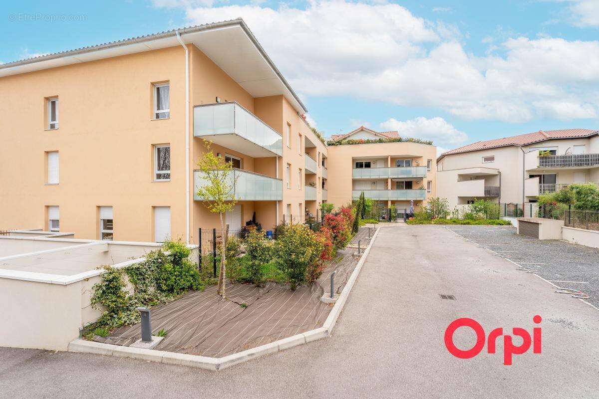 Appartement à FLEURIEUX-SUR-L'ARBRESLE