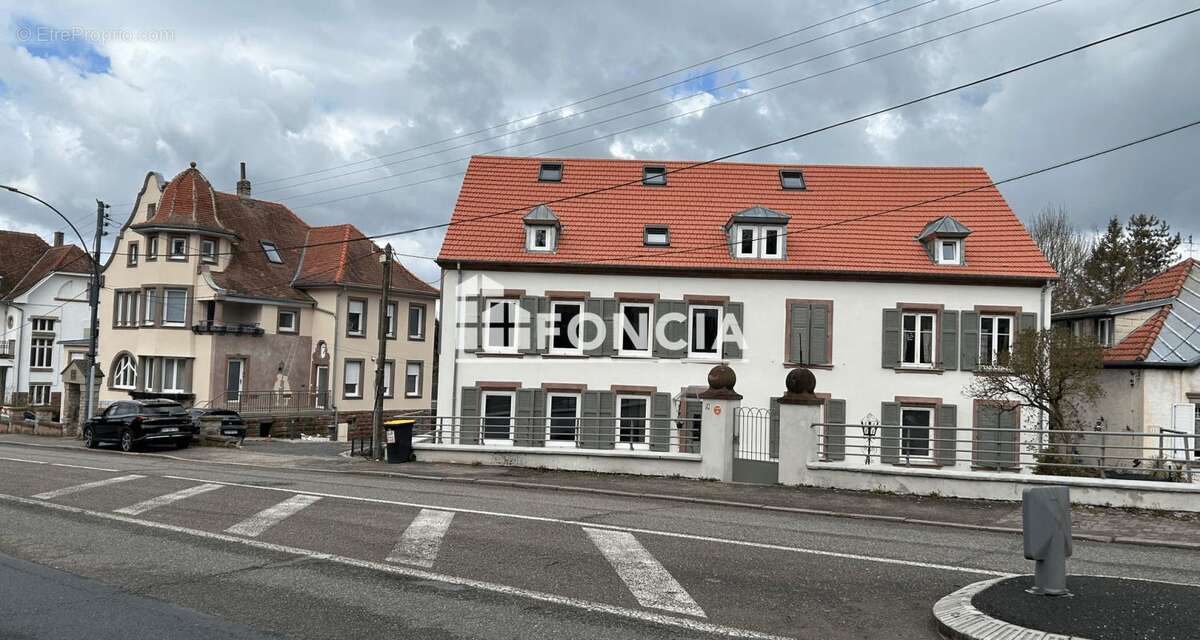 Sarrebourg – Exceptionnel duplex F3 de 104 m² dans une ancienne filature réhabilitée avec prestations contemporaines + carport - photo 12