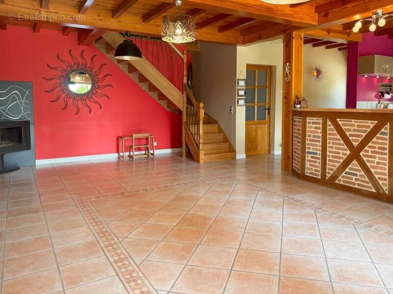 Maison t6 240 m2 - photo 10
