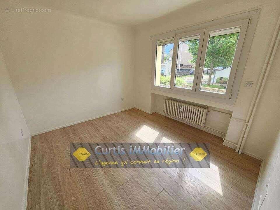 Appartement à FRAISSES