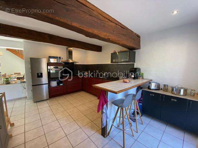 Maison à VILLECOMTAL-SUR-ARROS