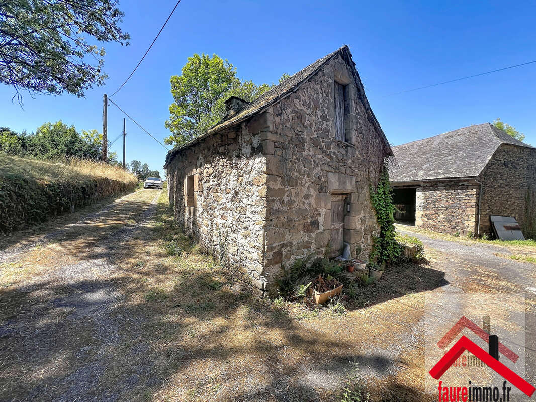 Corps de ferme sur donzenac en corrèze - photo 13