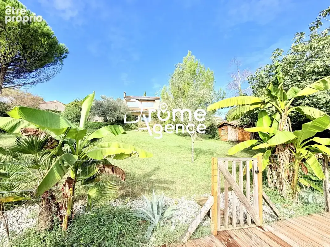 Maison 10 pièces 184 m² à vendre à Saint-Marcel-Les-Valence (26320) - photo 1