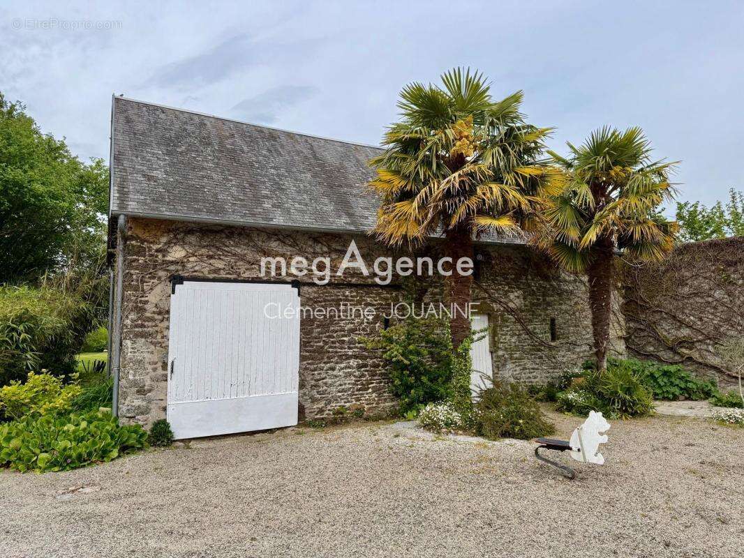 Maison à CANVILLE-LA-ROCQUE