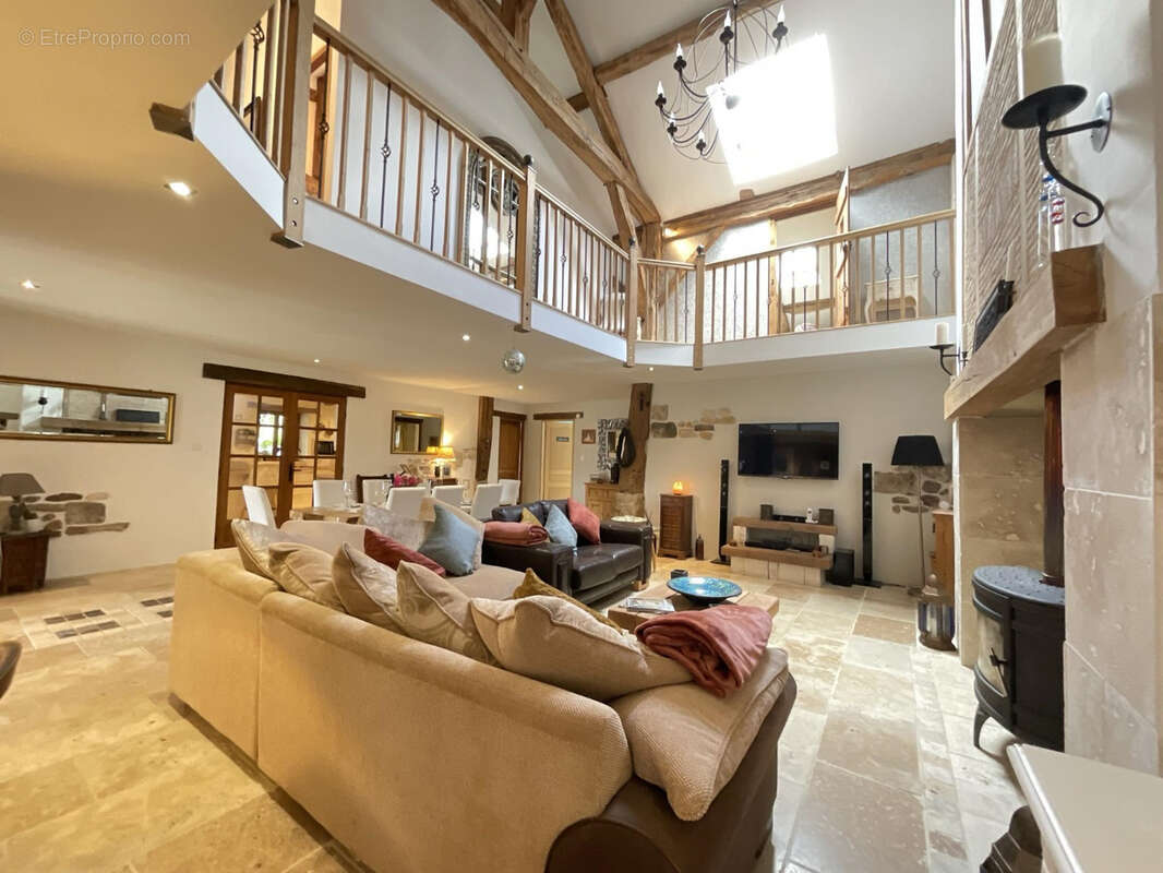 Maison à FESTALEMPS