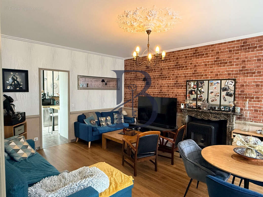 Maison à VILLEDIEU-LES-POELES