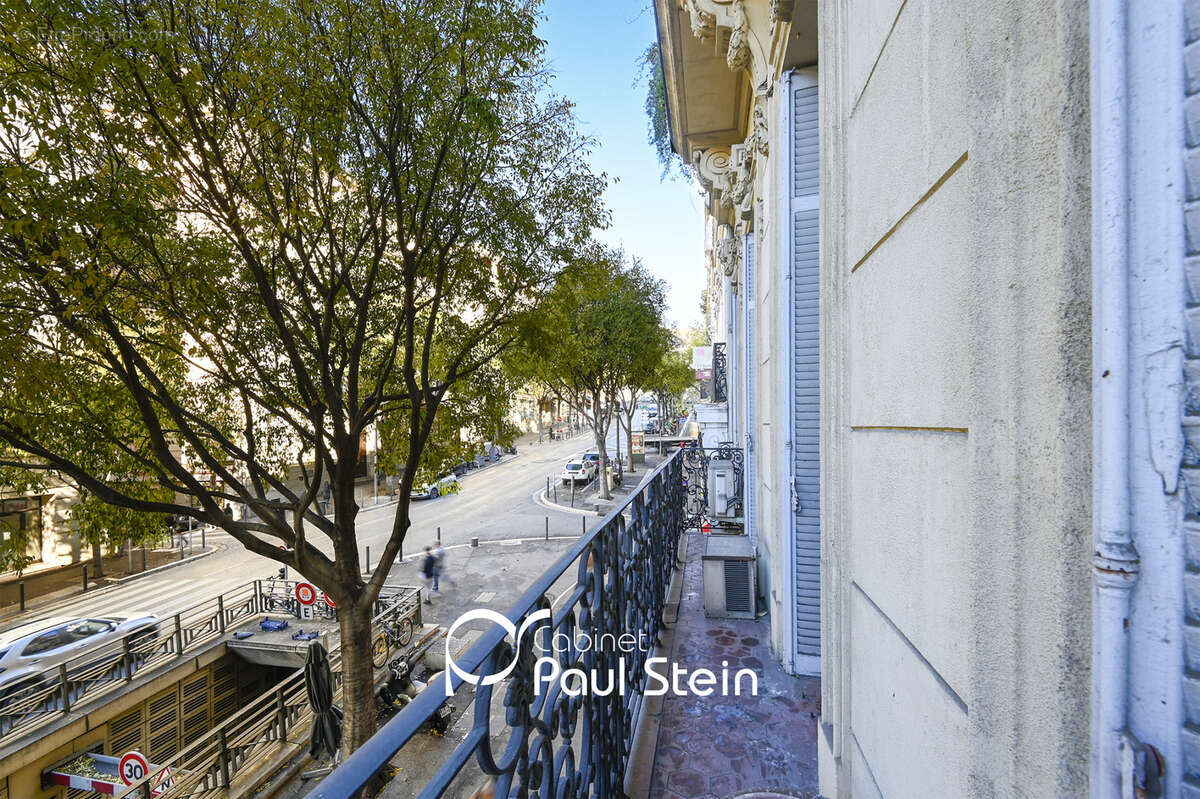Appartement à MARSEILLE-1E