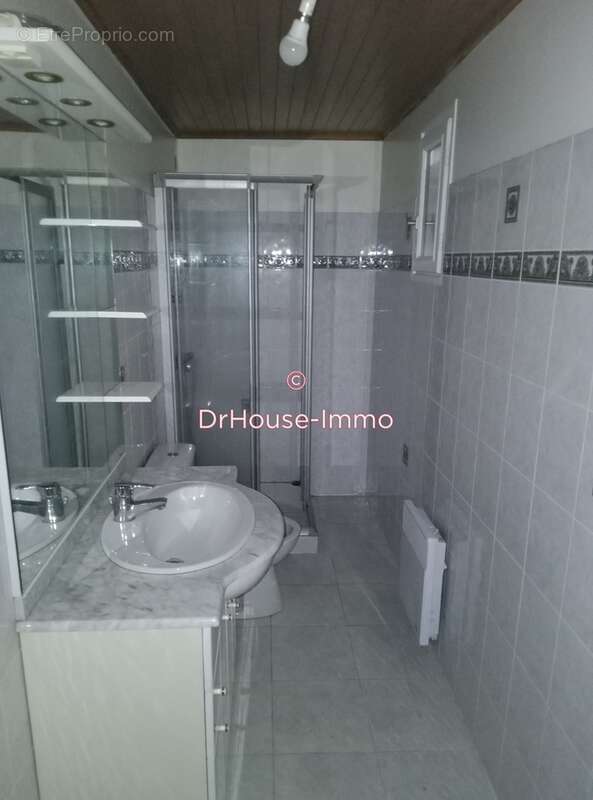 Maison à LA CHAPELLE-SAINT-GERAUD