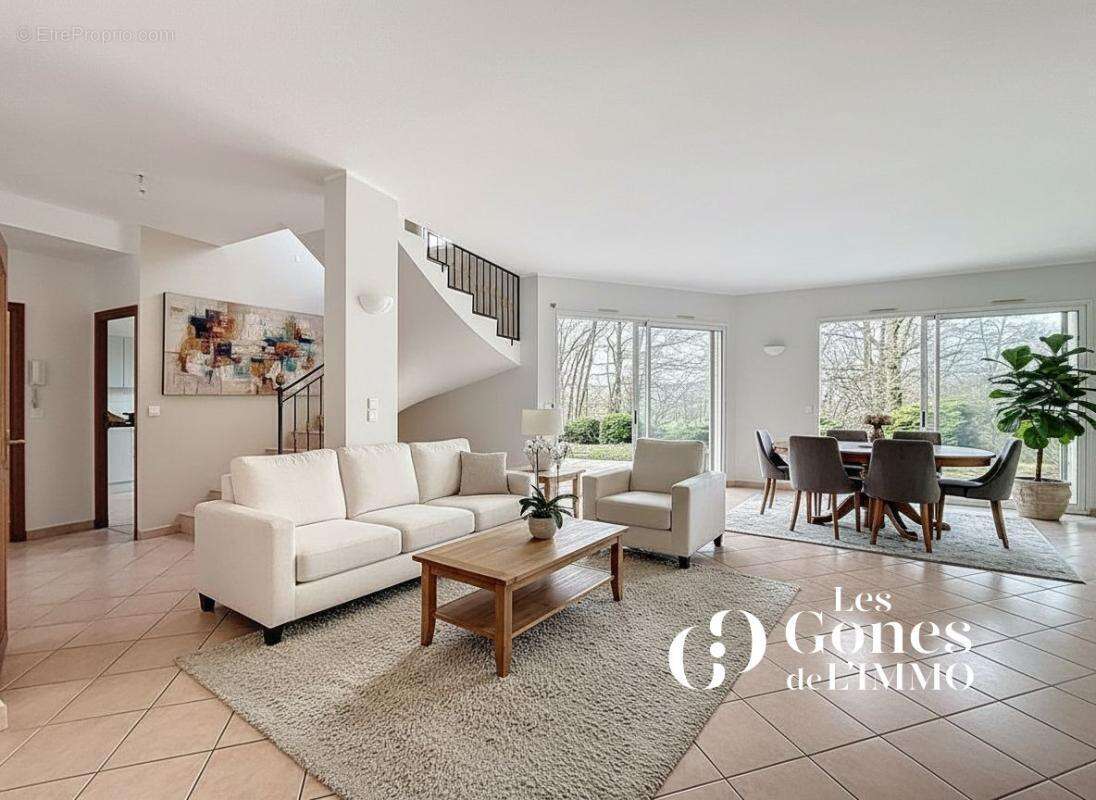 Maison à FRANCHEVILLE