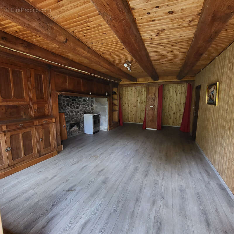 Maison à PRADIERS
