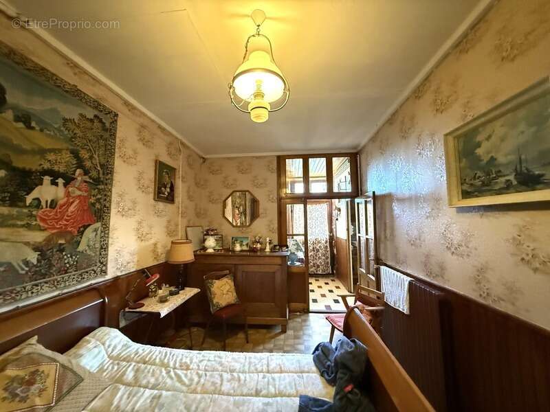 Maison à SAINT-SULPICE-LE-DUNOIS