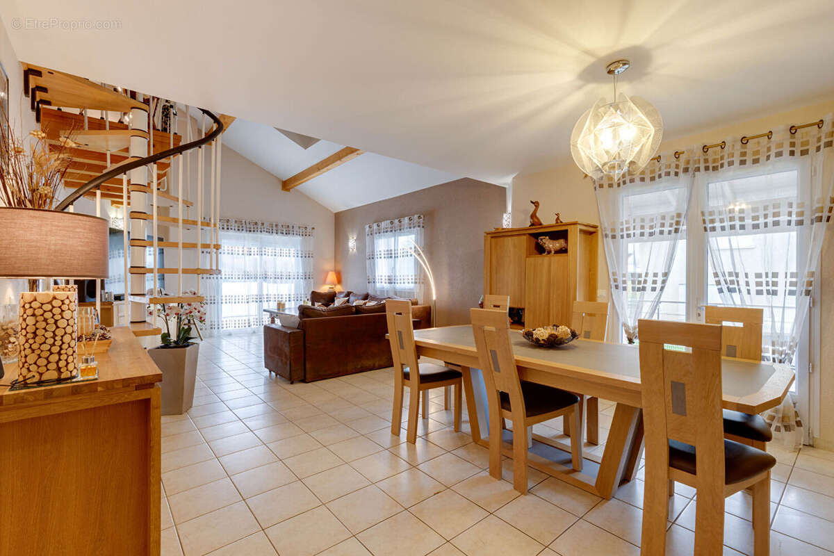 Maison à LOISIN